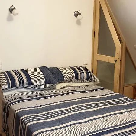 Holiday home Les Cottages, Avec Piscine Et Jardin Saint-Leon-sur-Vezere